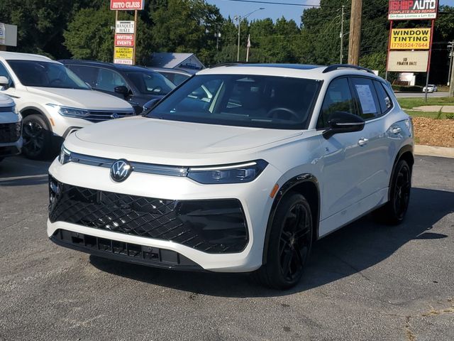 2025 Volkswagen Tiguan SE R-Line Black FWD