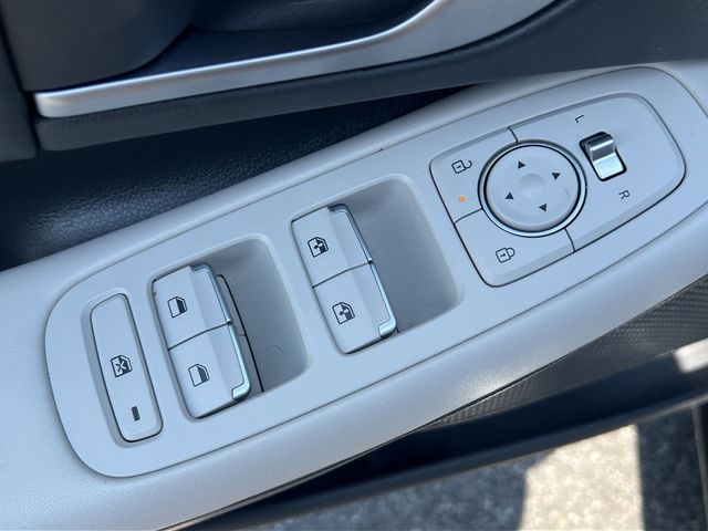 Used 2025 Gray Hyundai SEL image 32