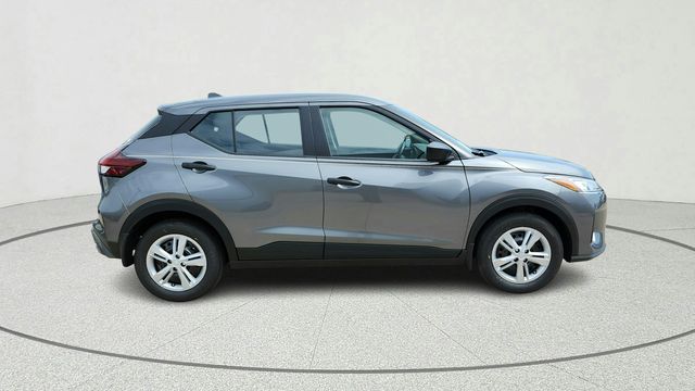 2025 Nissan Kicks Play