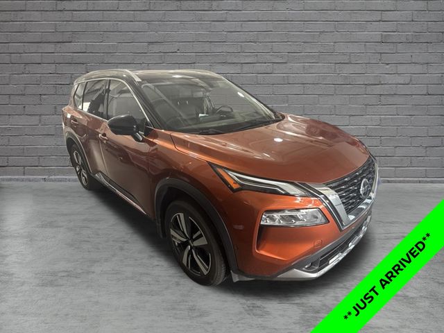 Sunset Drift Chromaflair/Super Black 2021 Nissan Rogue SUV / Crossover Front-Wheel Drive Continuously Variable Transmission
