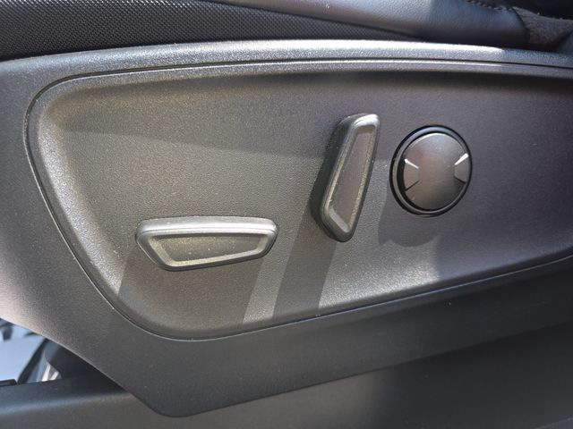 Used 2024 Star White Ford ST-Line image 30