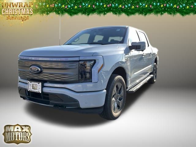 2023 Ford F-150 Lightning Lariat 6