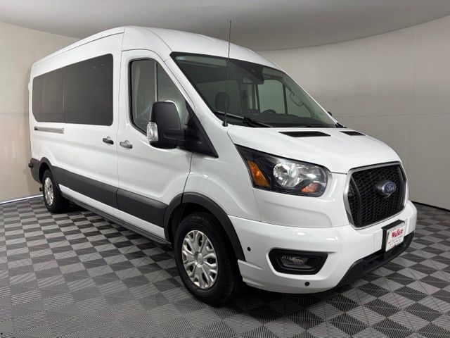 2024 Ford Transit Passenger 350 XLT Medium Roof LB RWD