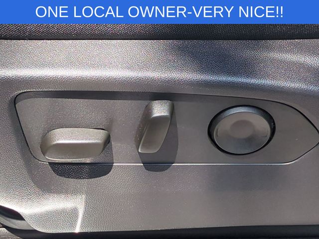 Used 2025 Silver GMC Elevation image 17