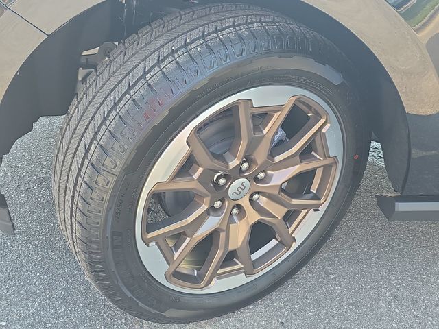 New 2027 Agate Black Metallic Ford MAX King Ranch® image 34