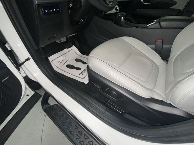 Used 2025 White Hyundai Limited image 12