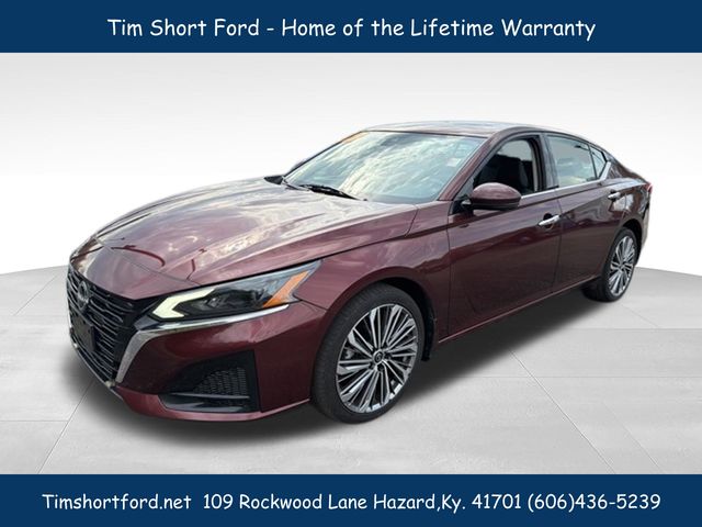 Garnet Pearl Metallic 2023 Nissan Altima 2.5 SL AWD Sedan All-Wheel Drive Continuously Variable Transmission