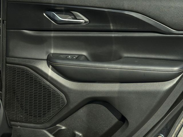Used 2025 Black Jeep Laredo image 35