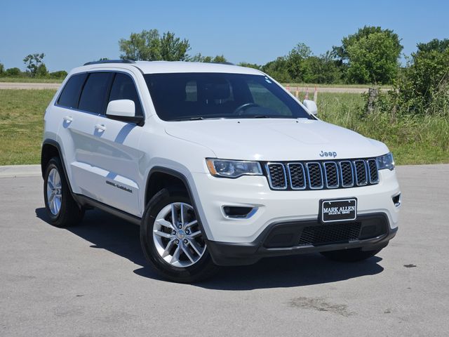 Bright White Clearcoat 2018 Jeep Grand Cherokee Laredo SUV / Crossover 4X2 8-Speed Automatic