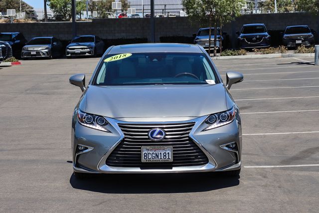 Used 2018 Silver Lexus 300h image 2