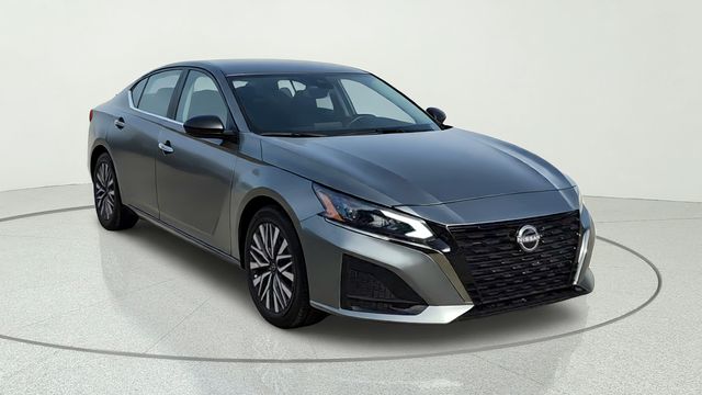 Gray (Gun Metallic) 2025 Nissan Altima Sedan Front-Wheel Drive Continuously Variable Transmission