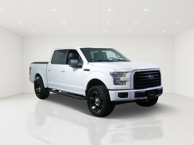 Oxford White 2017 Ford F-150 Pickup Truck Four-Wheel Drive 6-Speed Automatic