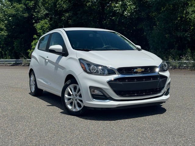 Summit White 2020 Chevrolet Spark Hatchback Front-Wheel Drive Continuously Variable Transmission