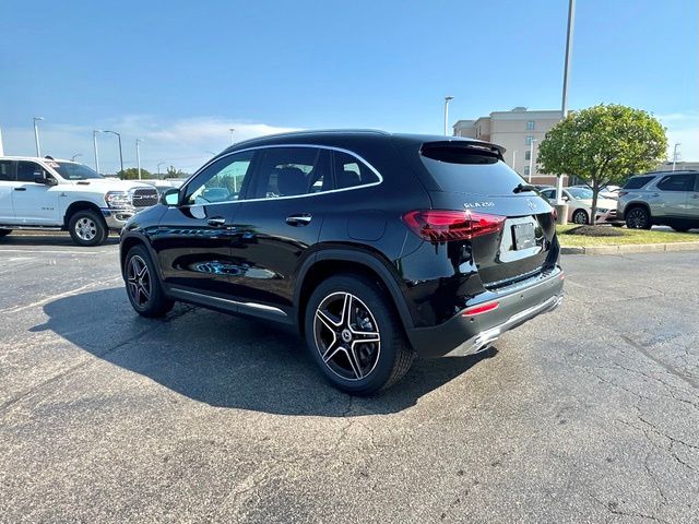 New 2026 Black Mercedes-Benz GLA 250 image 9