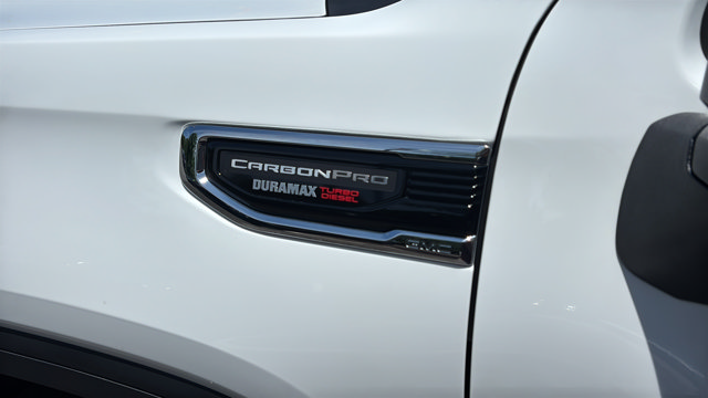 Used 2024 White GMC Denali image 40