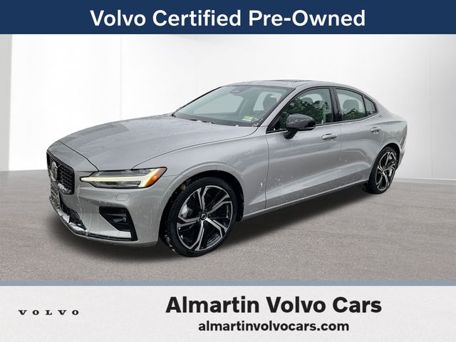 2025 Volvo S60 B5 Core AWD
