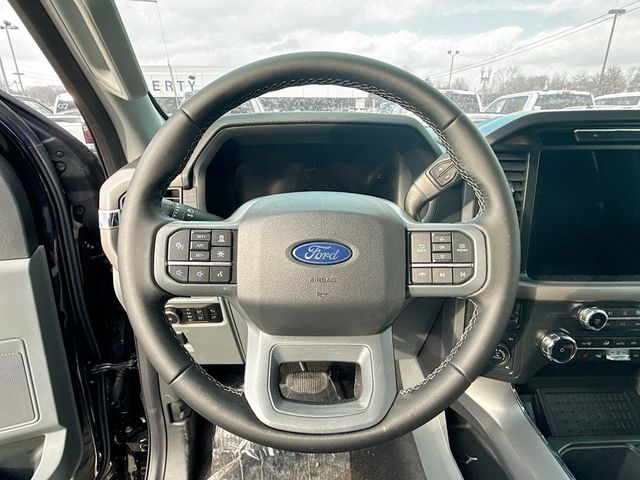 2025 Ford F-150 XLT photo