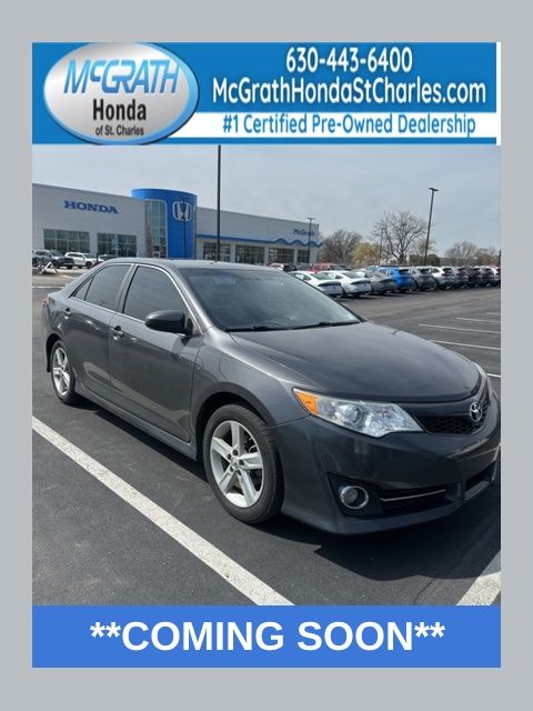 Magnetic Gray Metallic 2012 Toyota Camry SE Sedan Front-Wheel Drive 6-Speed Automatic