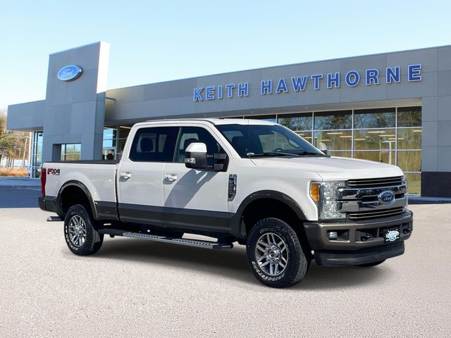 White Platinum 2017 Ford F-250 Super Duty Pickup Truck Four-Wheel Drive 6-Speed Automatic