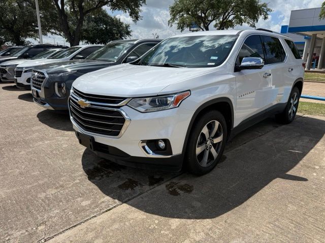 2018 Chevrolet Traverse 3LT Beige at Classic Elite Chevrolet Sugar Land
