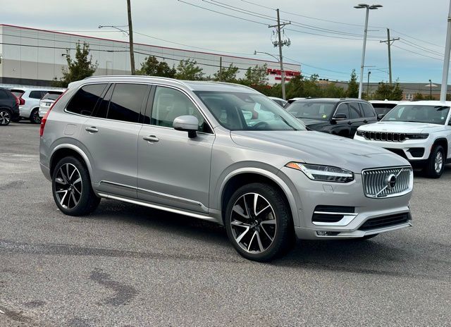 2023 Volvo XC90 B6 Plus 6-Seater