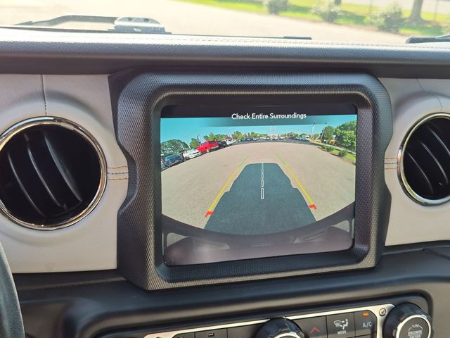 Used 2022 Silver Jeep Unlimited Sahara High Altitude image 22