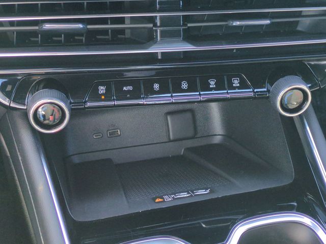 Used 2025 Gray Chevrolet LT image 19