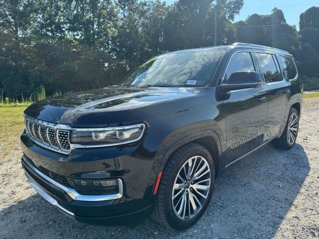 Used 2022 Black Jeep Series III image 3