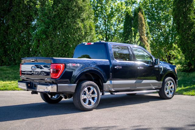 View vehicle photo 5