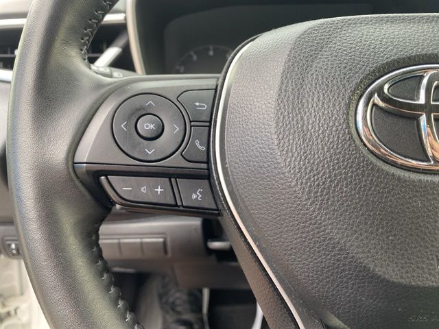 2024 Toyota Corolla Hatchback SE photo