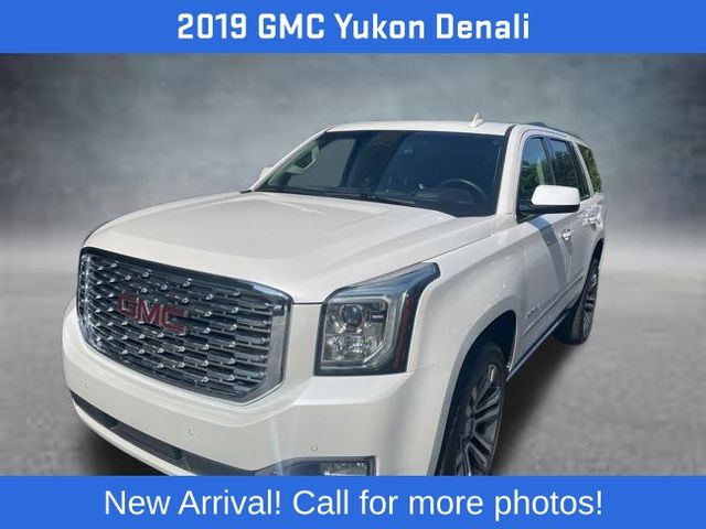 White Frost Tricoat 2019 GMC Yukon Denali 4WD SUV / Crossover Four-Wheel Drive