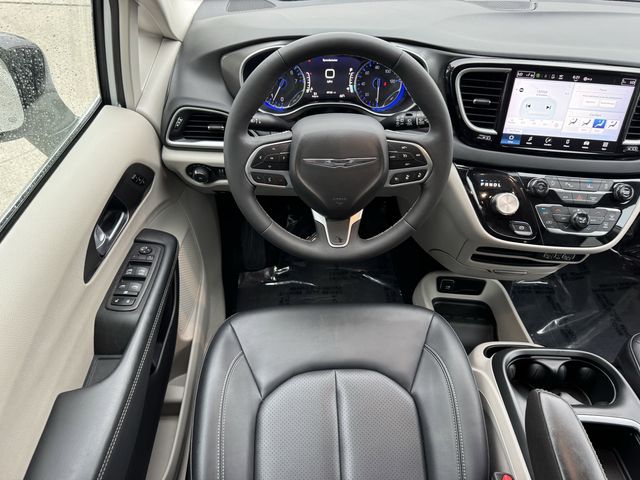 2024 Chrysler Pacifica Touring L White at Community Honda
