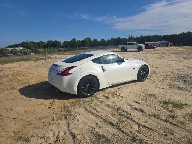 Used 2020 White Nissan Base image 9