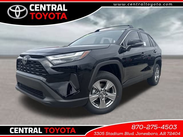 2025 Toyota RAV4 XLE FWD