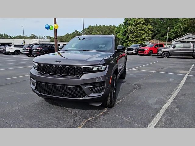 2025 Jeep Grand Cherokee Altitude X 4x2