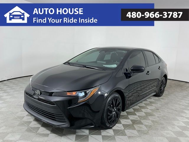 224902025 Toyota Corolla LE