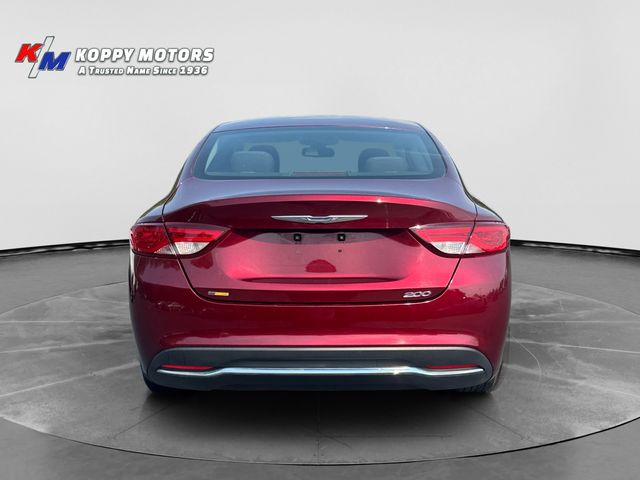 2015 Chrysler 200 Limited - Velvet exterior view 4