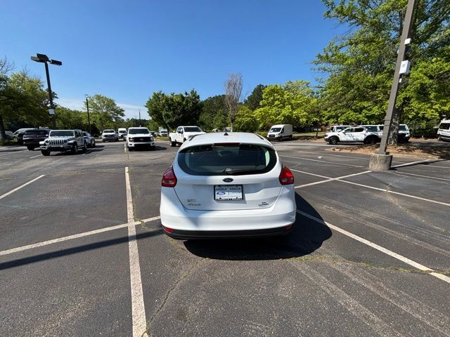 2015 Ford Focus SE photo
