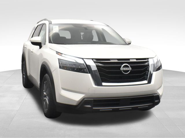 2024 Nissan Pathfinder SV 4