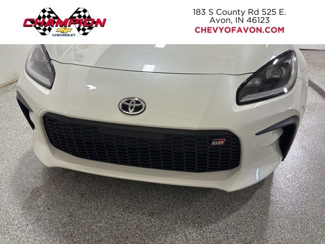 2024 Toyota GR86 photo