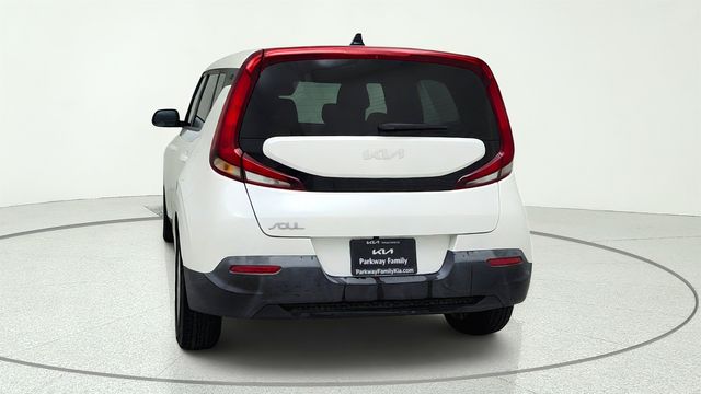 2022 Kia Soul LX White at Gullo Toyota