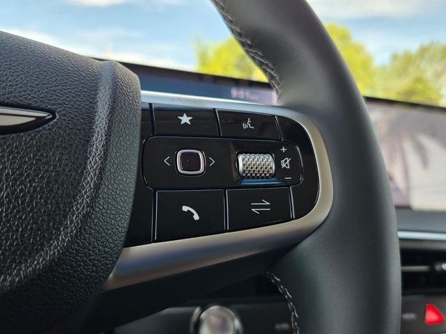 2027 Genesis Gv70