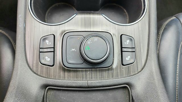 2023 GMC Acadia SLT - Photo 22