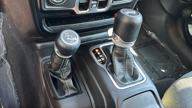 Used 2024 Black Jeep Sport S image 29