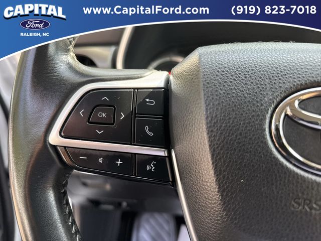 Used 2023 Beige Toyota XLE image 23