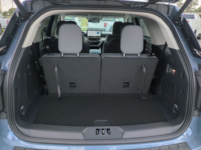 New 2026 Vapor Blue Metallic Ford Active image 32