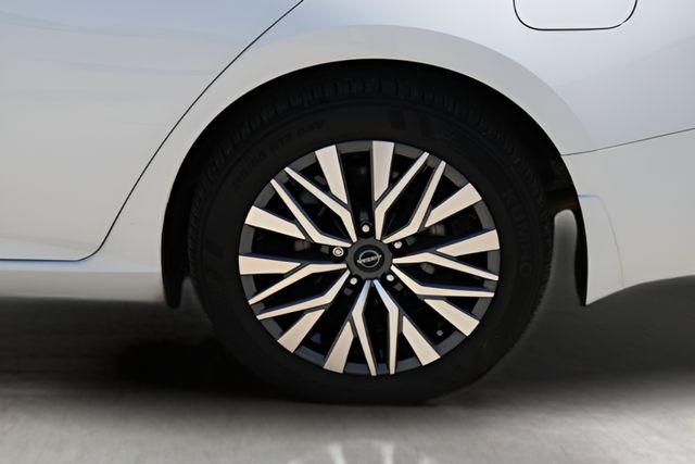 Used Car 2024 Nissan Altima  2.5 Sv For Sale Under $25,000 In Austin, Texas