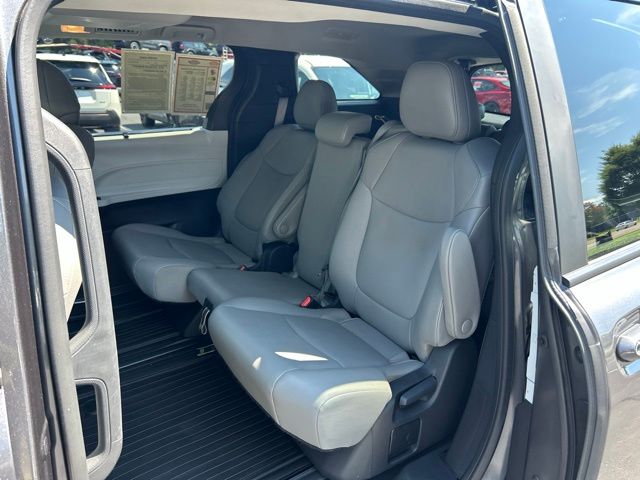 Used 2025 Toyota Sienna Van