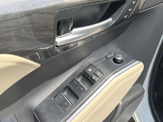 Used 2024 Toyota Highlander SUV