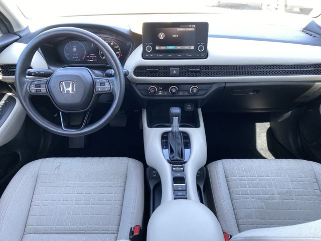 Certified Used 2024 Lunar Silver Metallic Honda LX image 14